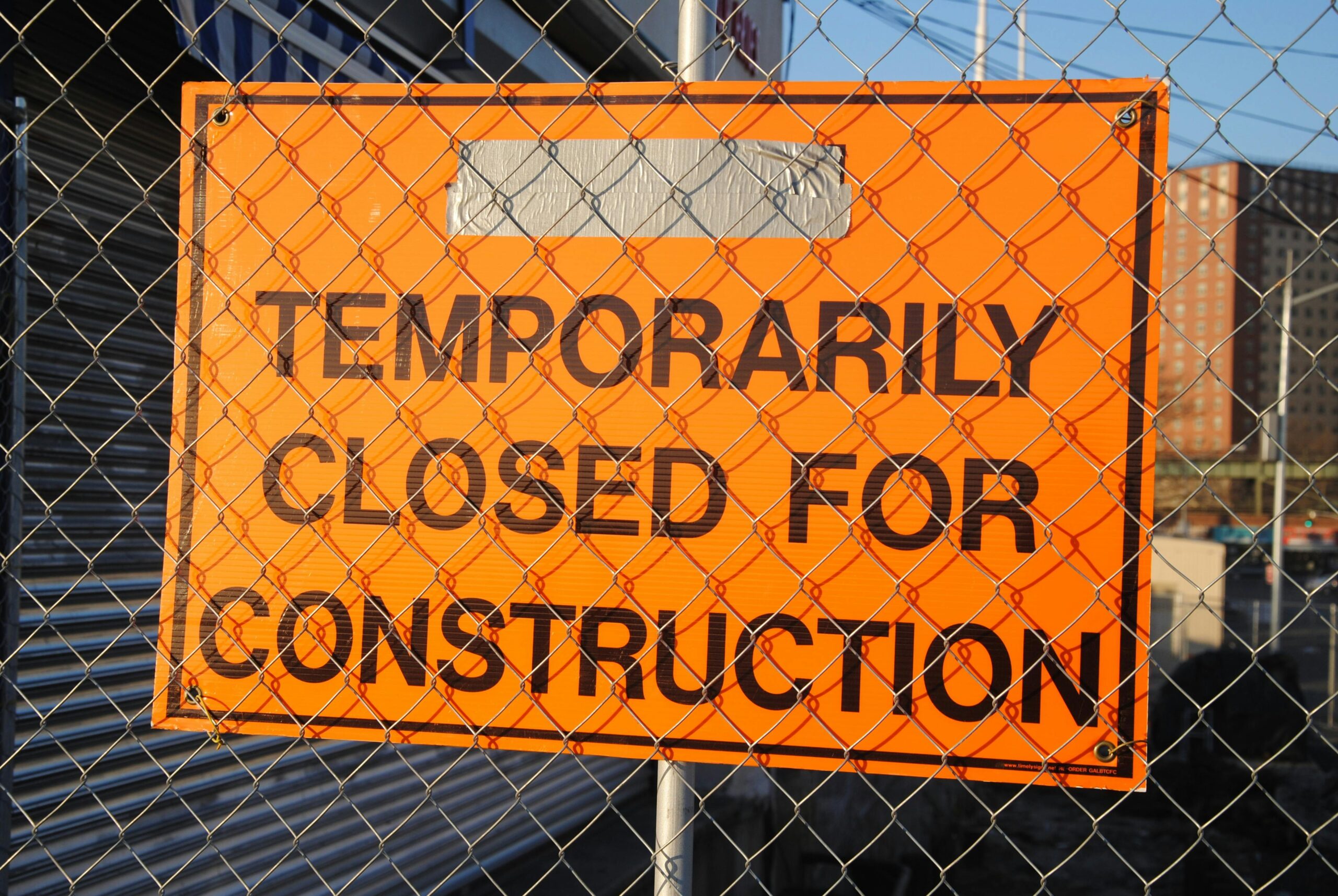 How Much To Build A Construction Fence 1 pexels pixabay 209717 scaled