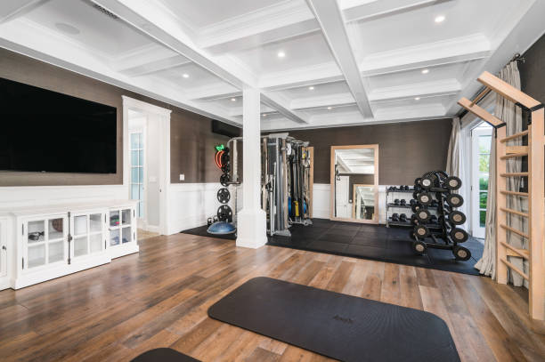 How to Create a Multi-Functional Garage Gym in LA 1 istockphoto 2155899921 612x612 1