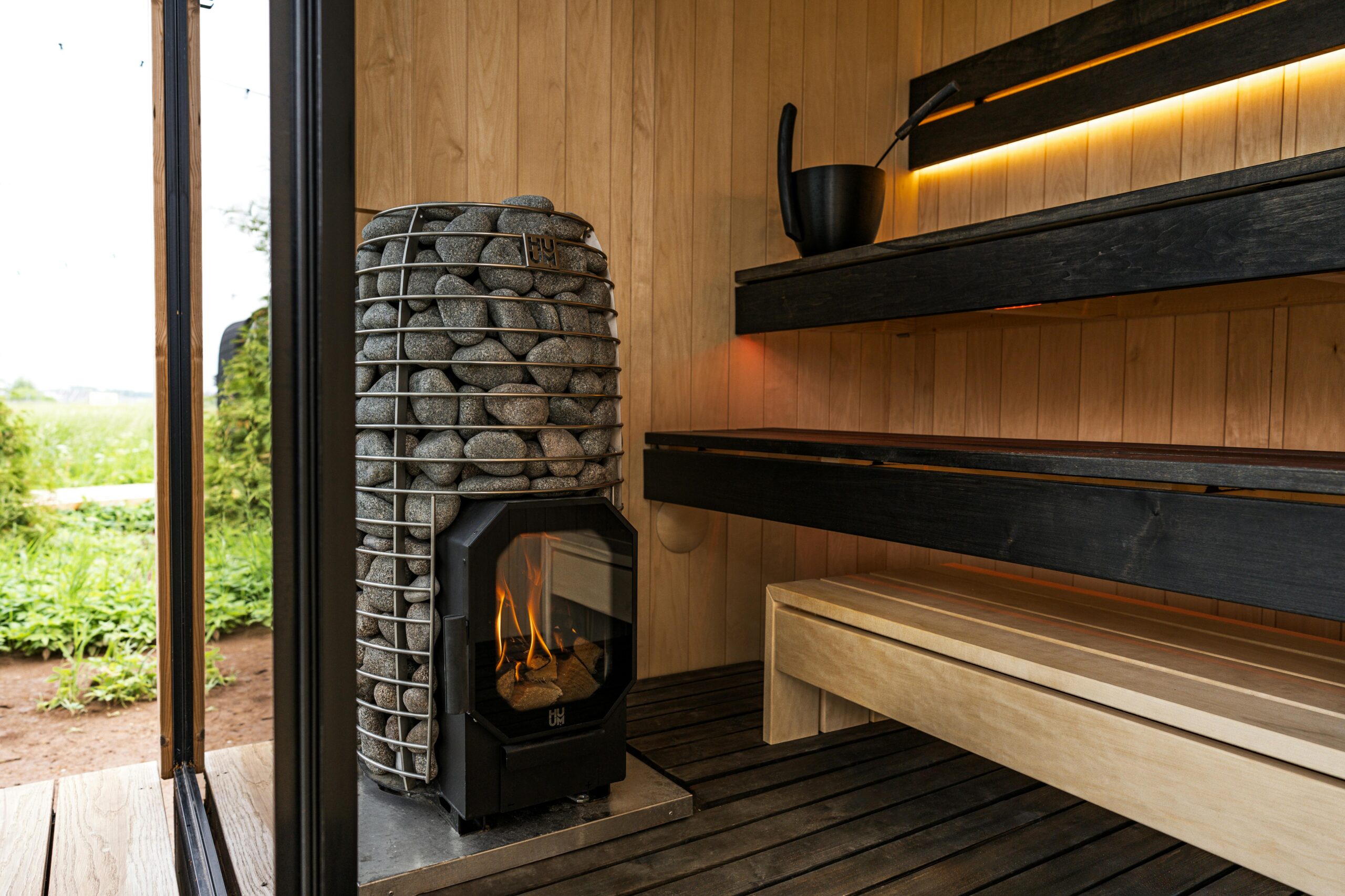 pexels huum sauna heaters 718199222 31092895 scaled